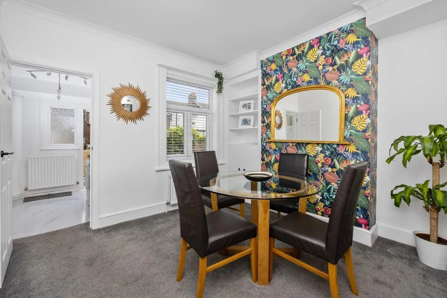 Pass The Keys Totland Road Haven Entire Home Brighton Apartment